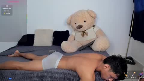 Snapshot of littleparker chatting on 02/04/26, 01:06 PARKER online show from 02/04/26, 01:06