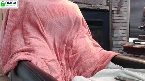 Miss D   Shows Mon Wed  Fri online show from 01/03/25, 06:35