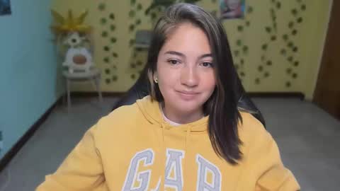 Mia  Wednesday to Sunday 730 am to 1030 am Colombian Hour D online show from 02/03/26, 06:22