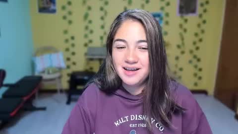 Mia  Wednesday to Sunday 730 am to 1030 am Colombian Hour D online show from 03/28/26, 05:18