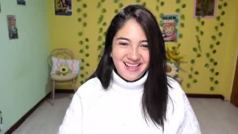Snapshot of littleprety6969 chatting on 05/22/26, 05:03 Mia Wednesday to Sunday 730 am to 1030 am Colombian Hour D online show from 05/22/26, 05:03