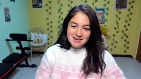 Snapshot of littleprety6969 chatting on 06/07/26, 09:29 Mia Wednesday to Sunday 730 am to 1030 am Colombian Hour D online show from 06/07/26, 09:29