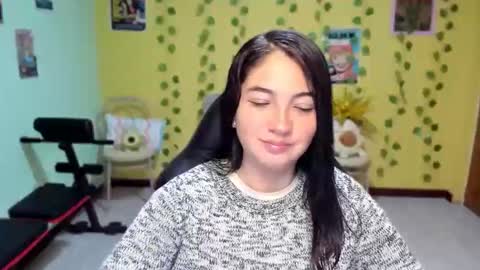 Snapshot of littleprety6969 chatting on 06/08/26, 02:01 Mia Wednesday to Sunday 730 am to 1030 am Colombian Hour D online show from 06/08/26, 02:01