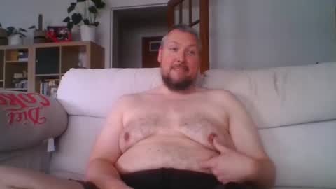Snapshot of littlesubbear chatting on 06/06/26, 04:12 littlesubbear online show from 06/06/26, 04:12