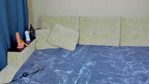 Michelle and James  offline menu in bio Dont forget thumb up for us   online show from 02/09/25, 02:07