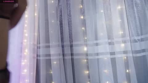 Snapshot of littletammy_ chatting on 10/11/25, 01:53 littletammy_ online show from 10/11/25, 01:53