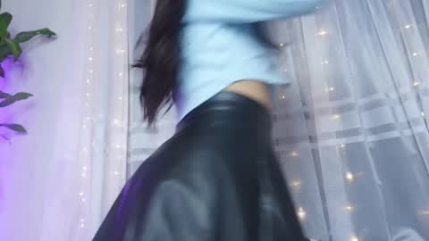 Snapshot of littletammy_ chatting on 10/16/25, 02:40 littletammy_ online show from 10/16/25, 02:40