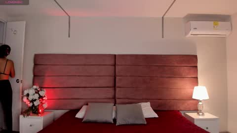 littlevaale online show from 12/19/25, 11:17