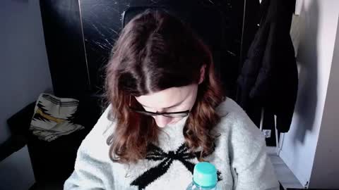 Viki online show from 10/13/25, 06:13