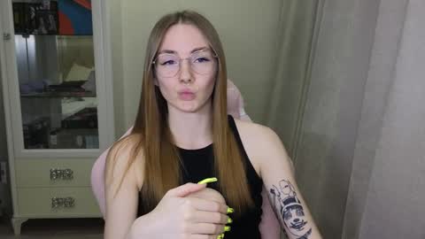 Eliana online show from 12/10/24, 02:17