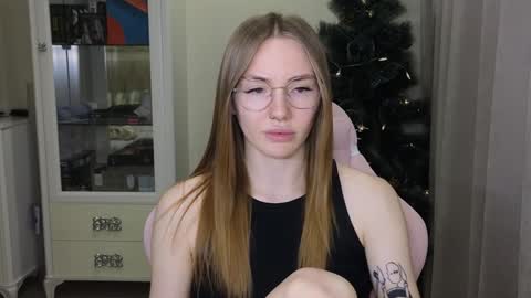 Eliana online show from 12/17/24, 02:11