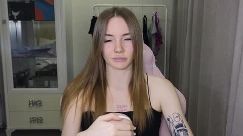 Eliana online show from 01/16/25, 02:19