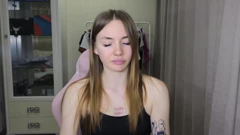 Eliana online show from 01/17/25, 11:06