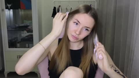 Eliana online show from 01/18/25, 02:12