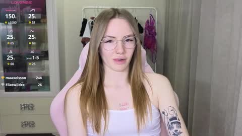 Eliana online show from 02/11/25, 03:40