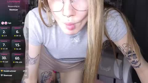 Snapshot of littlevildevil chatting on 05/11/26, 08:20 Eliana online show from 05/11/26, 08:20