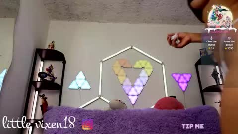 Snapshot of littlevixen18 chatting on 01/08/26, 02:30 littlevixen18 online show from 01/08/26, 02:30