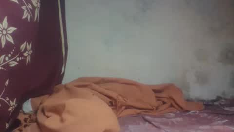 Snapshot of littleyanah chatting on 09/13/25, 01:49 yanah online show from 09/13/25, 01:49