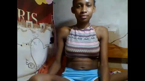 Snapshot of littleyanah chatting on 09/26/25, 10:36 yanah online show from 09/26/25, 10:36
