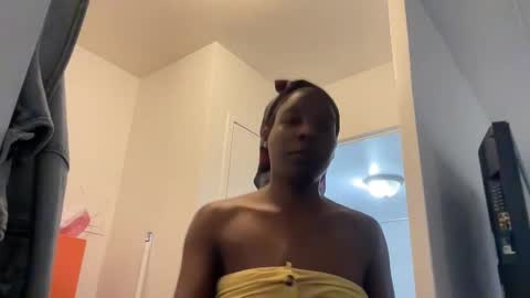 littyleesh1 online show from 09/25/25, 01:26