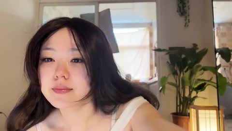 Snapshot of liunana chatting on 11/14/25, 01:48 nana online show from 11/14/25, 01:48