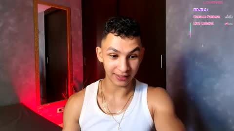 Snapshot of liuscast_22 chatting on 12/18/25, 01:39 Luis Castro online show from 12/18/25, 01:39