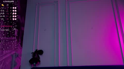 Liv 3 online show from 12/25/24, 07:13