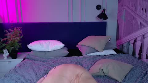 Liv 3 online show from 01/25/25, 02:03