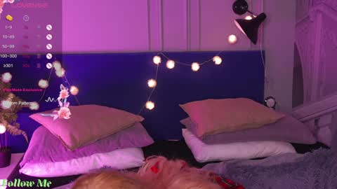 Liv 3 online show from 01/29/25, 02:53