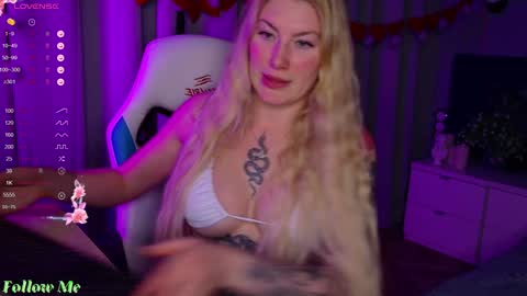 Liv 3 online show from 02/06/25, 02:48