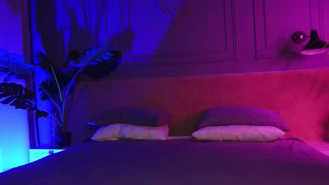 Liv 3 online show from 11/08/25, 02:06