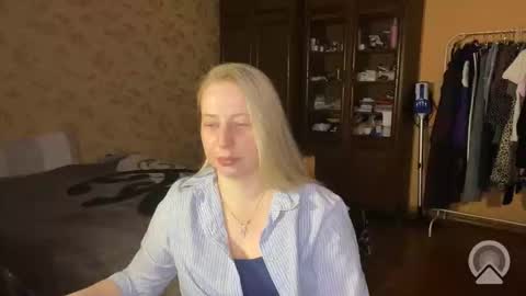 Livandria online show from 04/12/26, 08:03