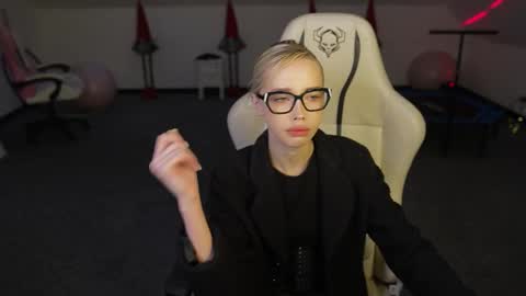 Sheryl online show from 12/15/25, 11:14