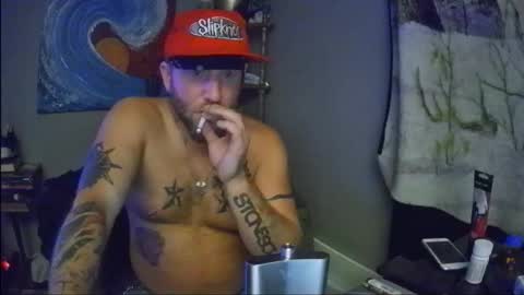 Snapshot of livingpuddle chatting on 10/19/25, 06:25 livingpuddle online show from 10/19/25, 06:25