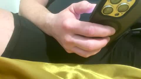 Snapshot of livinlife4now85 chatting on 03/05/25, 01:17 Cum4fun online show from 03/05/25, 01:17