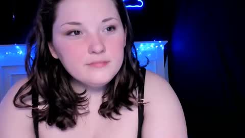 Snapshot of livinsubspace chatting on 12/22/24, 06:06 Liv online show from 12/22/24, 06:06