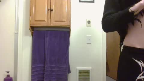 Liv Mirage online show from 02/24/25, 01:35