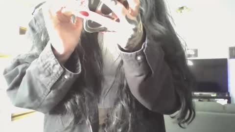 Liv Mirage online show from 11/08/25, 06:51