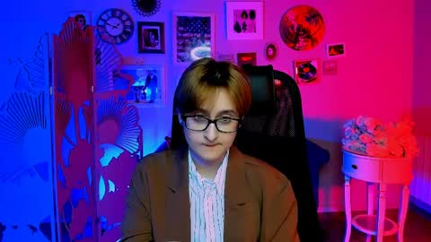 Snapshot of lixeluna chatting on 04/07/26, 06:36 LixeLuna online show from 04/07/26, 06:36
