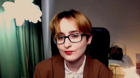 Snapshot of lixeluna chatting on 05/05/26, 06:32 LixeLuna online show from 05/05/26, 06:32