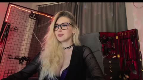 Liya Ray online show from 04/06/26, 06:36