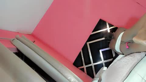 liyenpain01 online show from 04/11/26, 07:45