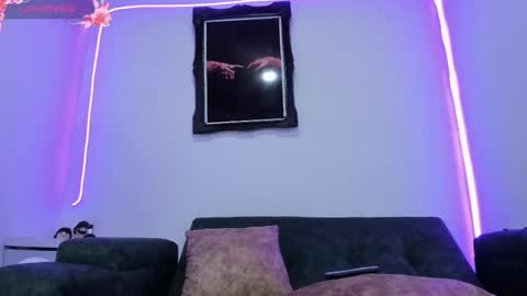 Liz online show from 01/10/26, 04:36