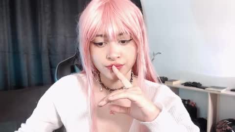 Elizabeth online show from 12/18/25, 11:44