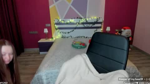 Girl next door online show from 01/06/26, 12:42