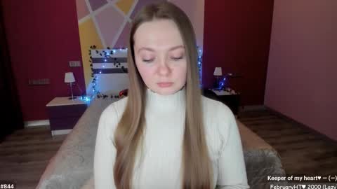 Girl next door online show from 02/10/26, 12:20