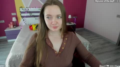 Girl next door online show from 05/04/26, 11:39