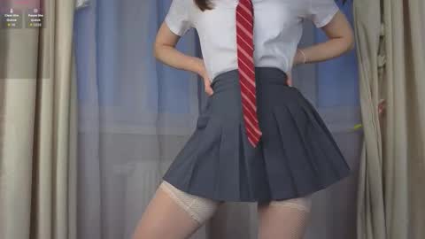 Snapshot of lizbethbiers chatting on 11/07/25, 03:06 Hello there im Amelia Im new here Lets have fun online show from 11/07/25, 03:06