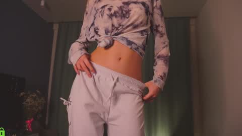 Sunnheart online show from 12/13/24, 04:49