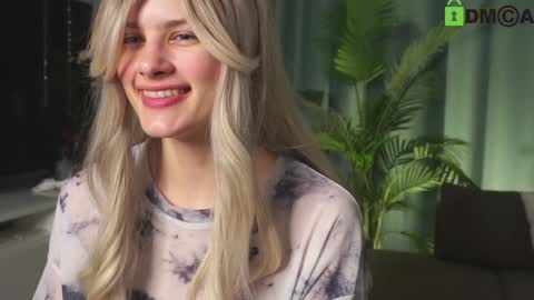 Sunnheart online show from 01/16/25, 04:18